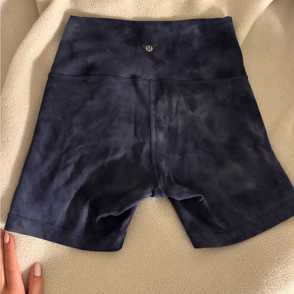 Lululemon 6” Wunder Train HR Shorts